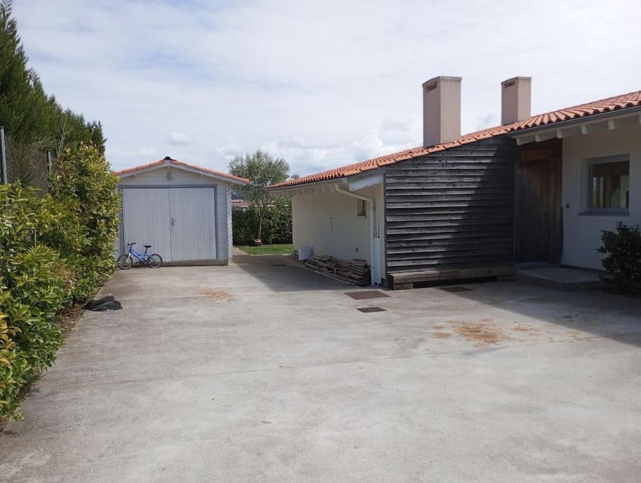 Malibu Sopela Ebi01037 Villa Exterior photo
